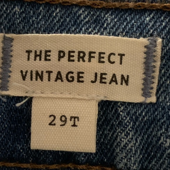 Madewell The Perfect Vintage Raw Hem High Rise Jean in Ainsworth Wash - Picture 7 of 13